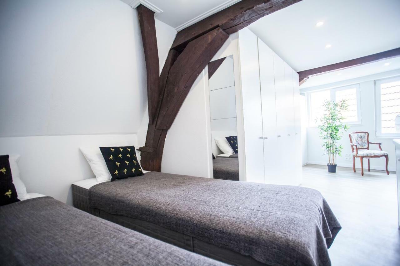 Luxury Suites Cathedral By Rikas Hotels アントウェルペン エクステリア 写真